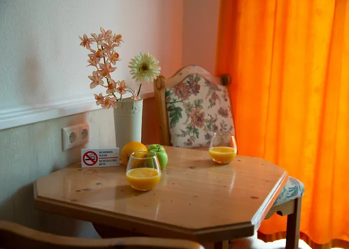 Waldberg Homestay szállás *