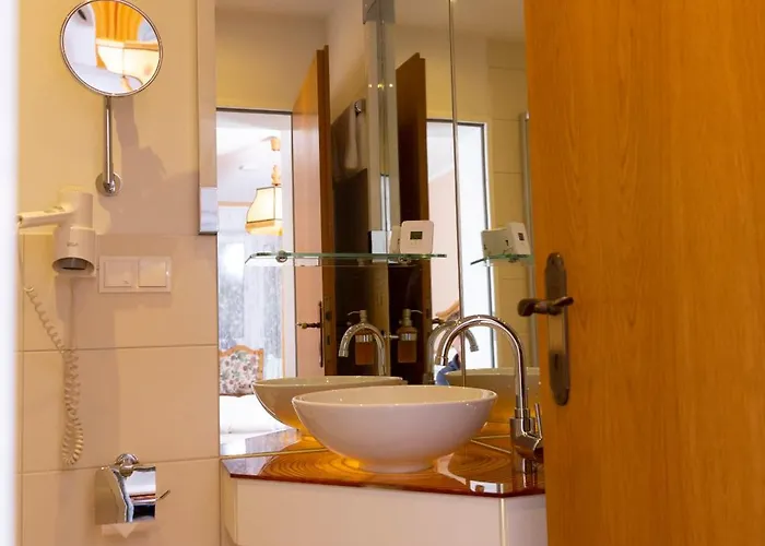 Waldberg Homestay szállás *